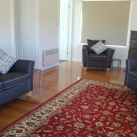 Little Sunnyside Accommodation Hagley Bagian luar foto